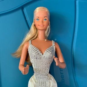 1976 Supersize Barbie
